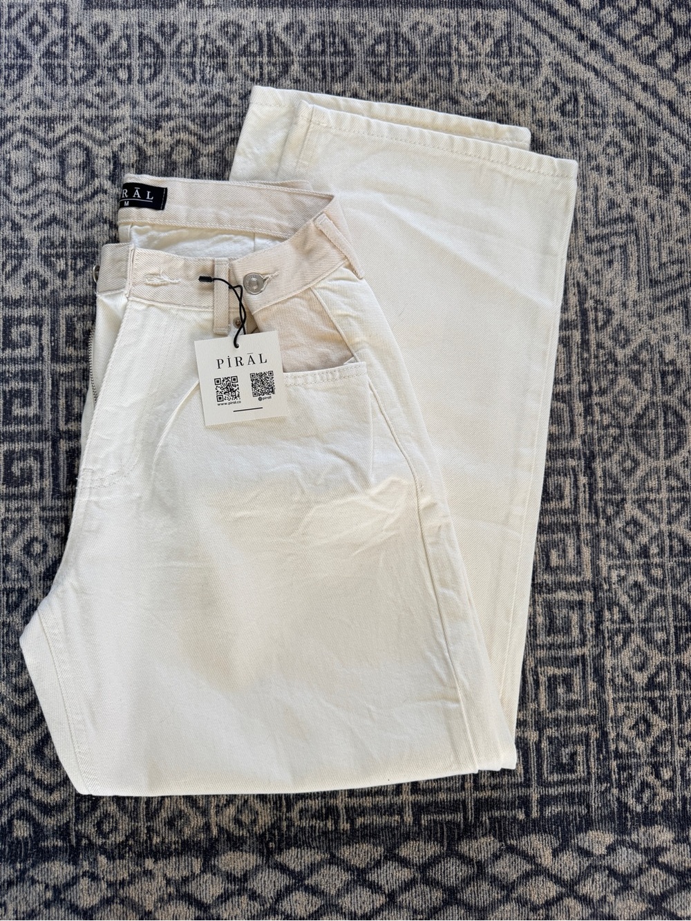 NWT Piral tri-fold jeans two-tone cream sz medium - Picture 7 of 10